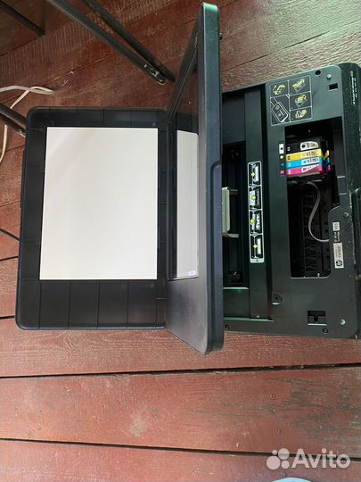Принтер HP Deskjet Ink Advantage 5525