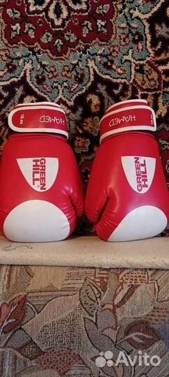 Боксерские перчатки 10 oz green hill, лапы, шлем