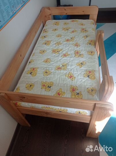 Детская кровать с матрасом бу