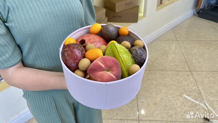 Фруктовая корзина в подарок