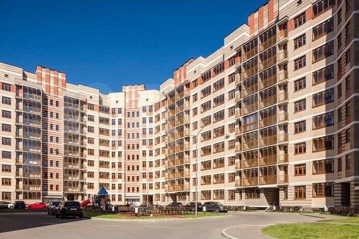 2-к. квартира, 72,3 м², 9/9 эт.