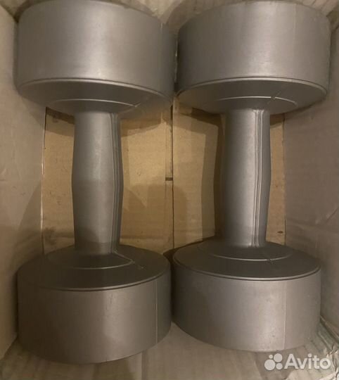 Гантели по 2 кг