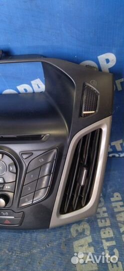 Консоль штатной магнитолы Ford Focus 3 седан iqda