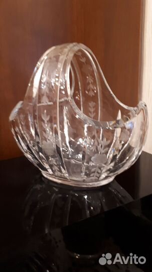 Хрустальная ваза корзинка