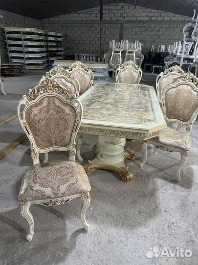 Стол и стулья от производителя