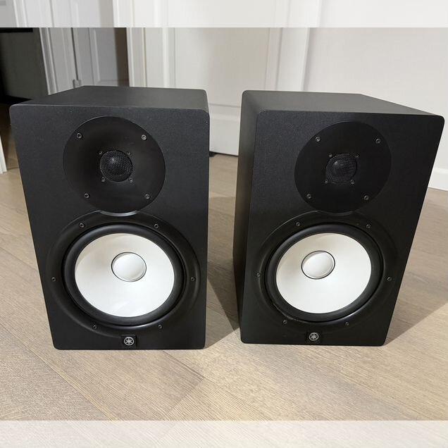 Мониторы Yamaha HS8