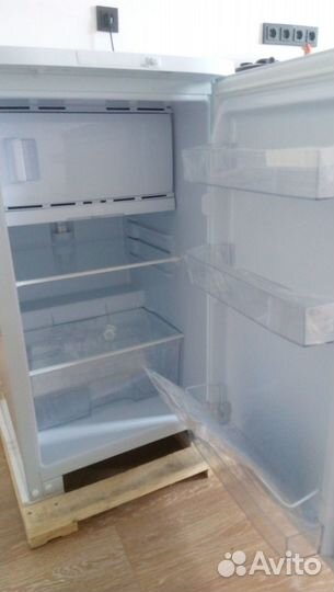 Минихолодильник Бирюса 108, цвет белый