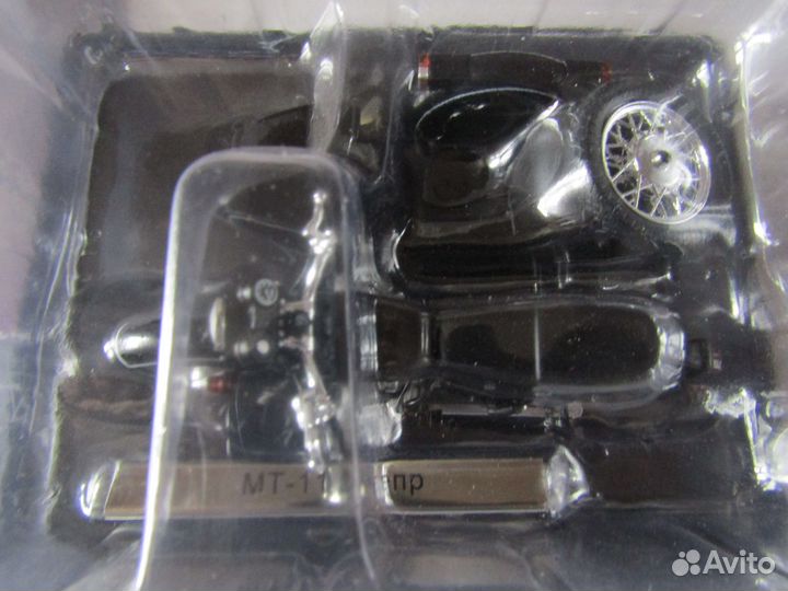 Модель мотоцикла 1:24 мт-11 Днепр