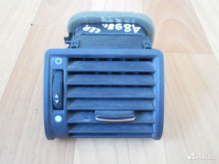 Дефлектор воздушный Audi A8 (D2) I (1994–1999)