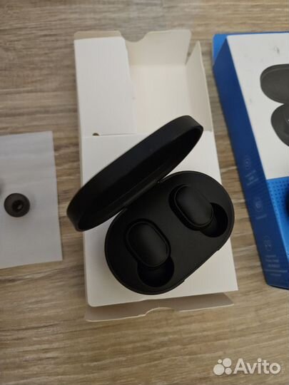 Оригинальные беспроводные наушники Xiaomi Earbuds