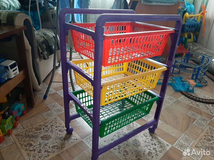 Этажерка на колесиках новая