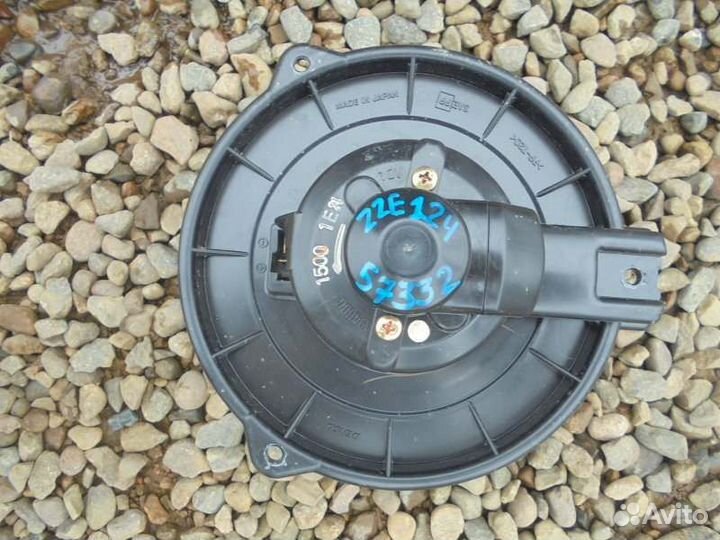 Мотор печки Toyota Corolla Runx ZZE124 1ZZ-FE