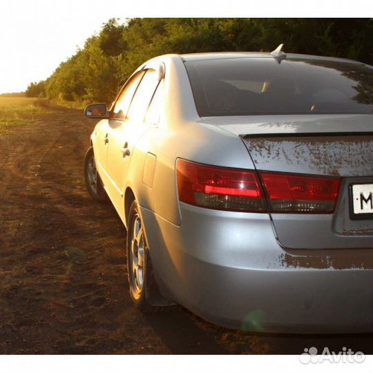 Спойлер Hyundai Sonata 5 NF