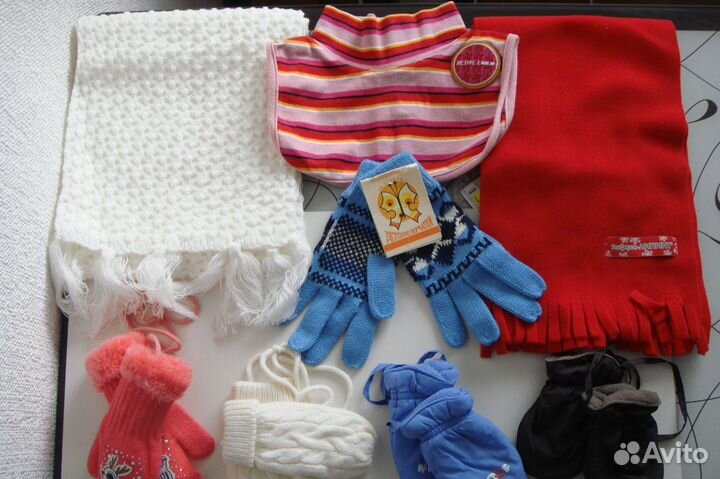 Шапочки, шарфики, варежки для девочек до 3 лет