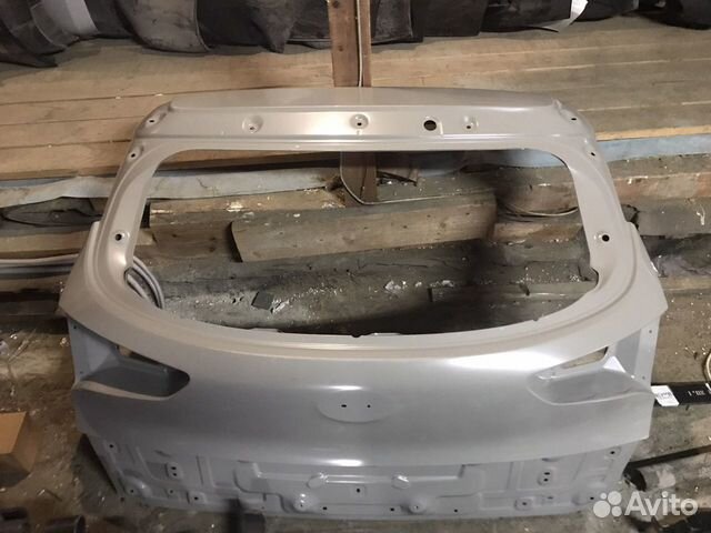 Дверь багажника на Хундай Туссон 15(73700D7010)