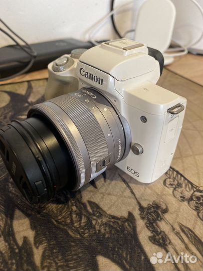 Canon eos m50