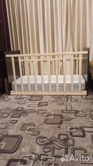 Детская кроватка