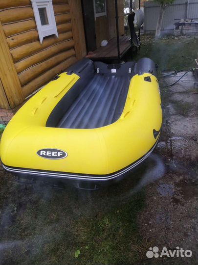 Reef Triton 370 S-Max