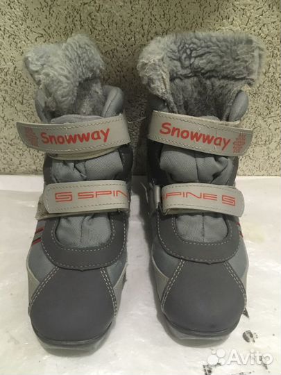 Лыжные ботинки 32-33 разм