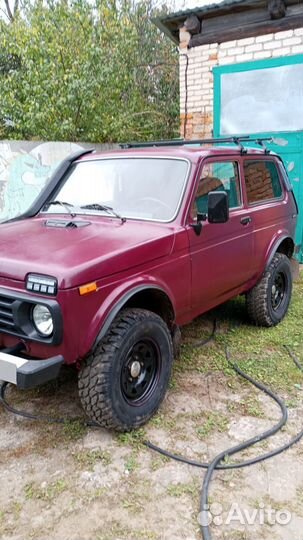 LADA 4x4 (Нива) 1.7 МТ, 2004, 117 000 км