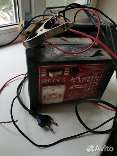 Зарядное устройство helvi Artik 10