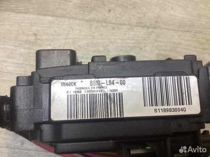 Блок предохранителей Peugeot 307