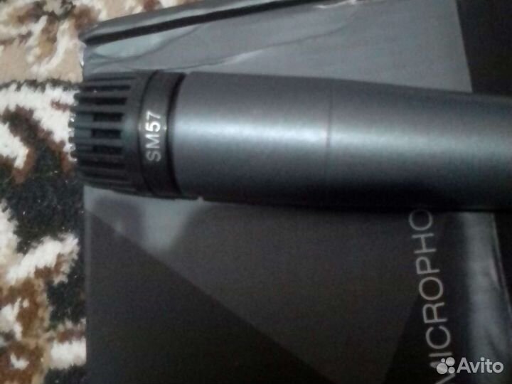 Микрофон динамический Shure SM57
