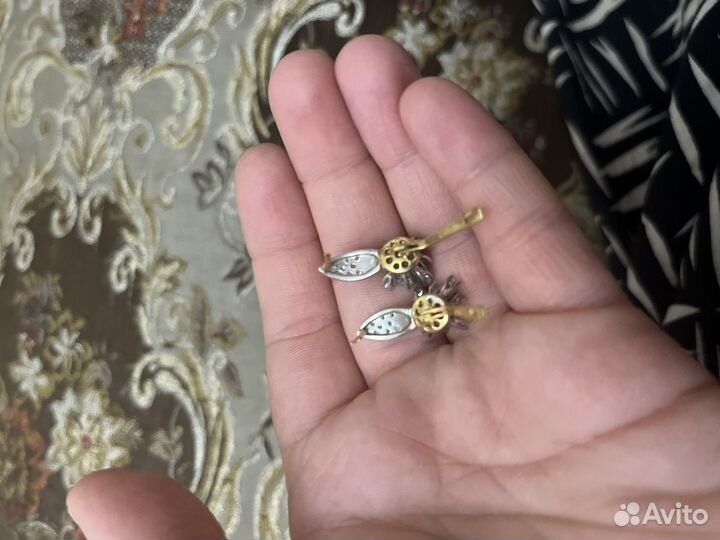 Золотые серьги 750 пробы