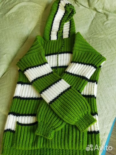 Продам кофту вязанную