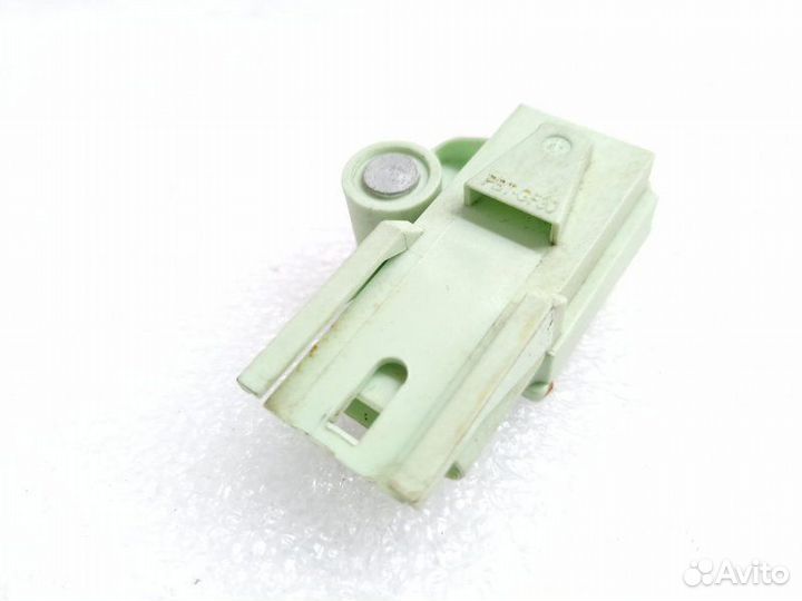 Датчик удара передний правый Bmw 5-Series E60 2.5