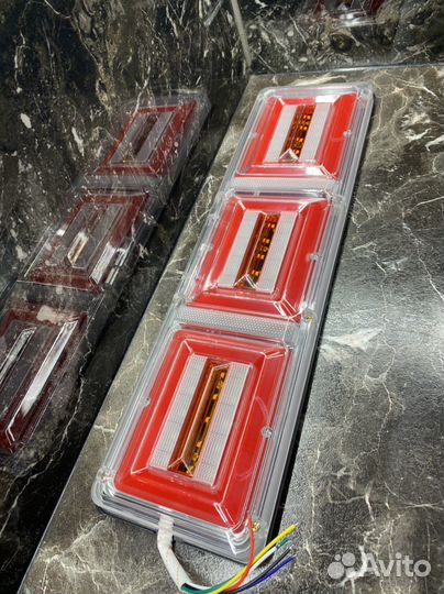 Диодные задние фонари Led на грузовик 12-24В