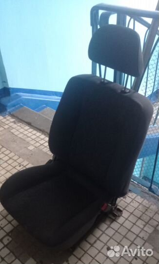 Сиденья Mitsubishi Colt
