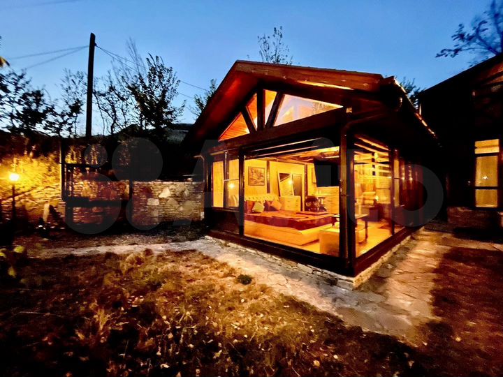 Коттедж 170 м² на участке 4 сот.