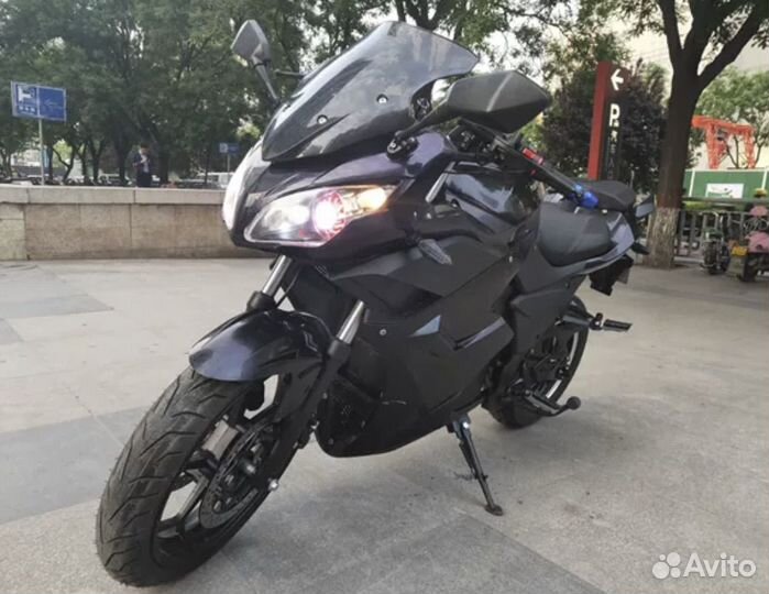 Электромотоцикл Yamaha R3