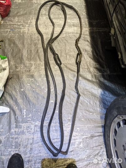 Новые и бу запчасти на классический Mercedes