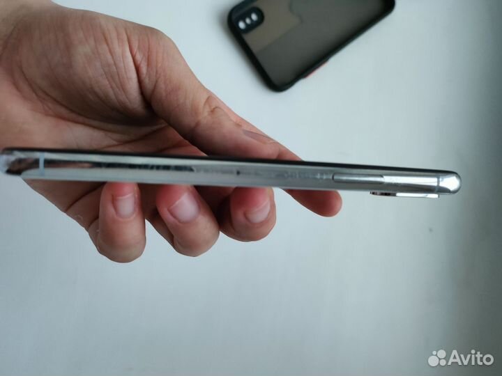 iPhone X, 64 ГБ