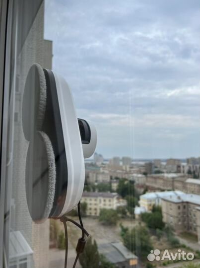 Аренда робот мойщик окон Hobot