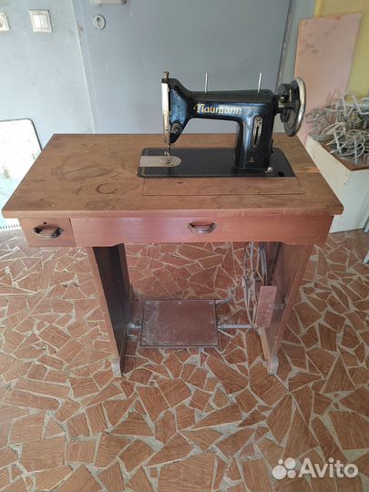 Швейная машинка haumann