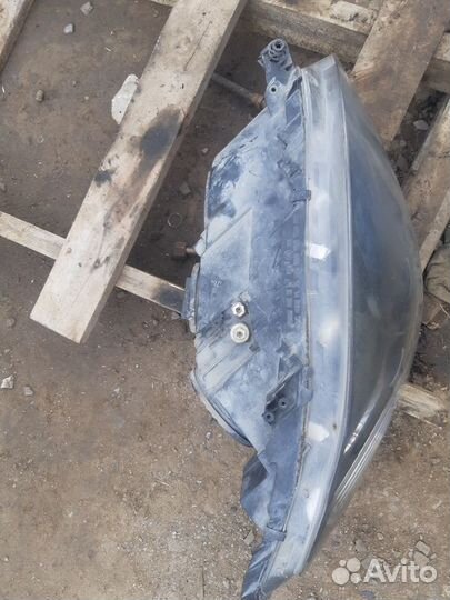 Фара передняя правая Mercedes-Benz W221