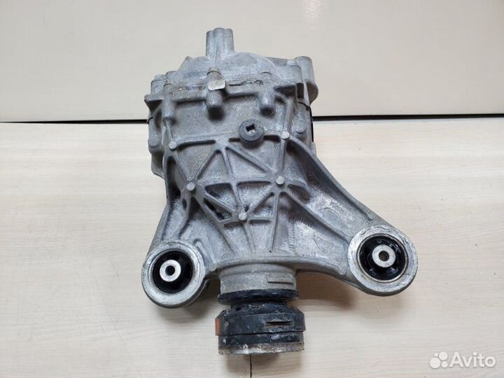 Редуктор задний Land Rover Velar 2019