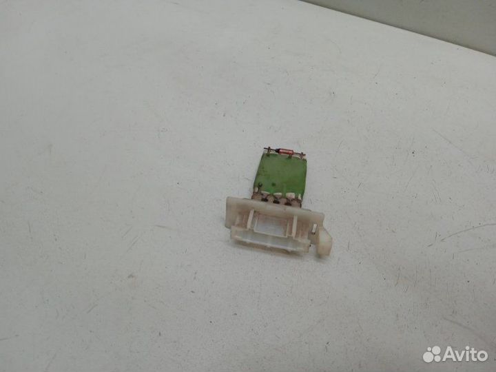 Резистор отопителя Renault Logan 2 1.6 2016