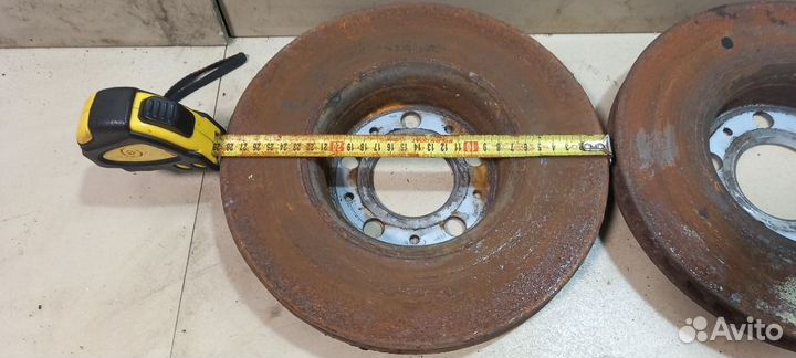 Тормозные диски + колодки переднее Volvo V70