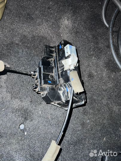 Замок задней право двери Nissan Qashqai j11