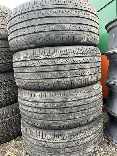 Opera Gold 245/40 R19