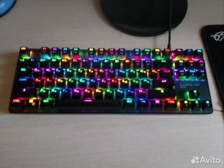 Игровая механическая клавиатура