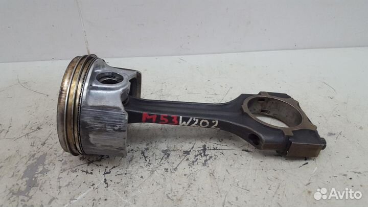 Шатун с поршнем двигателя двс Mercedes C180 W202