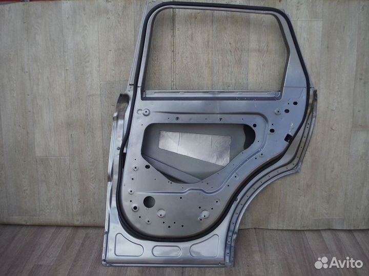Дверь задняя правая №607 Range Rover Sport 2 2018