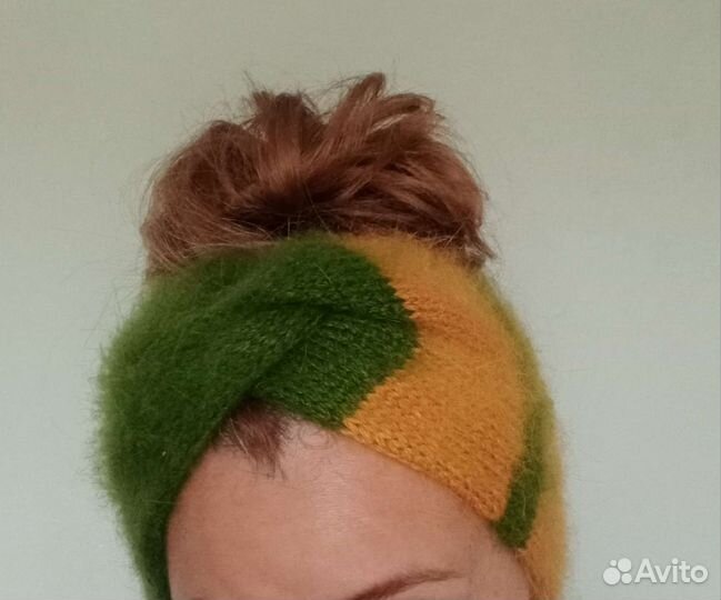 Повязка на голову вязаная