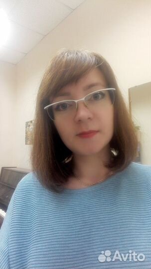 Преподаватель по фортепиано и теории музыки