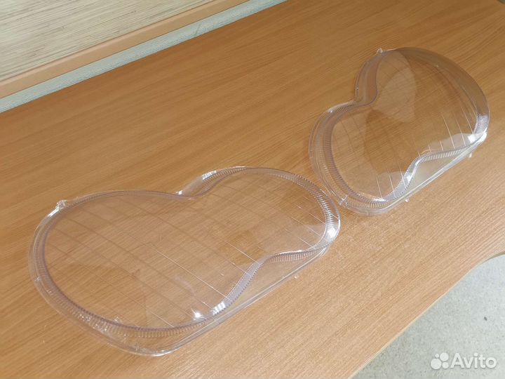 Стекла фар левое правое Mercedes C w203